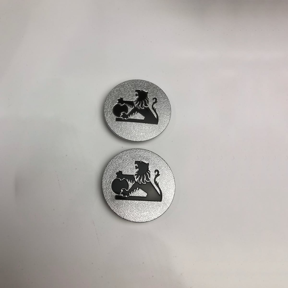 VB VC VH SLE Centre Wheel Cap (x2)
